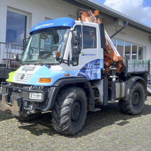 Fahrzeugbeschriftung auf Unimog Actemium